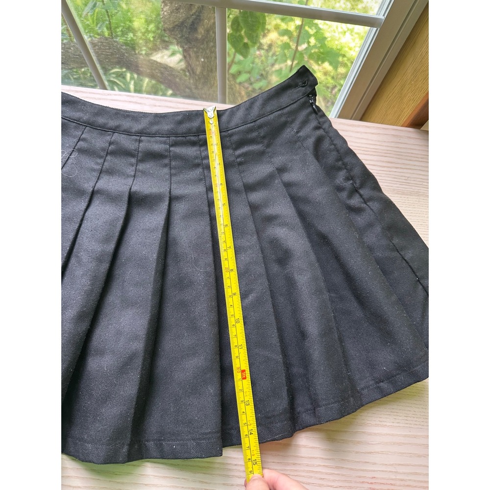 Forever 21 Black Pleated Mini Skirt Side Zip Preppy School Girl‎ Size Small Edgy - Picture 4 of 5